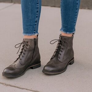 Gidigio leather ankle boots 39.5 / 8.5